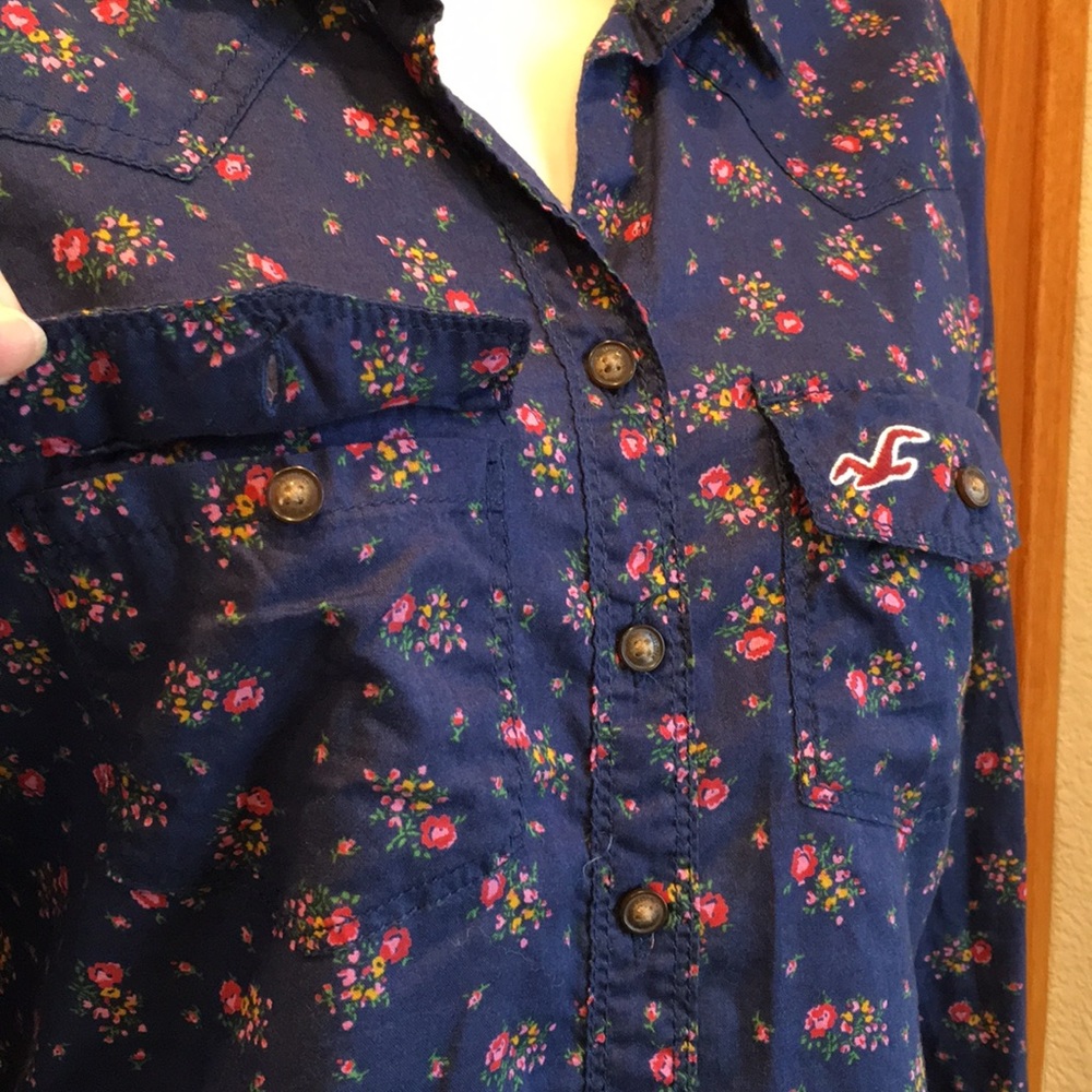 Hollister Navy Blue Floral Button Down Shirt M - Picture 5 of 9